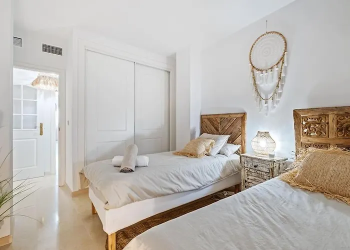 Standing In * Marbella